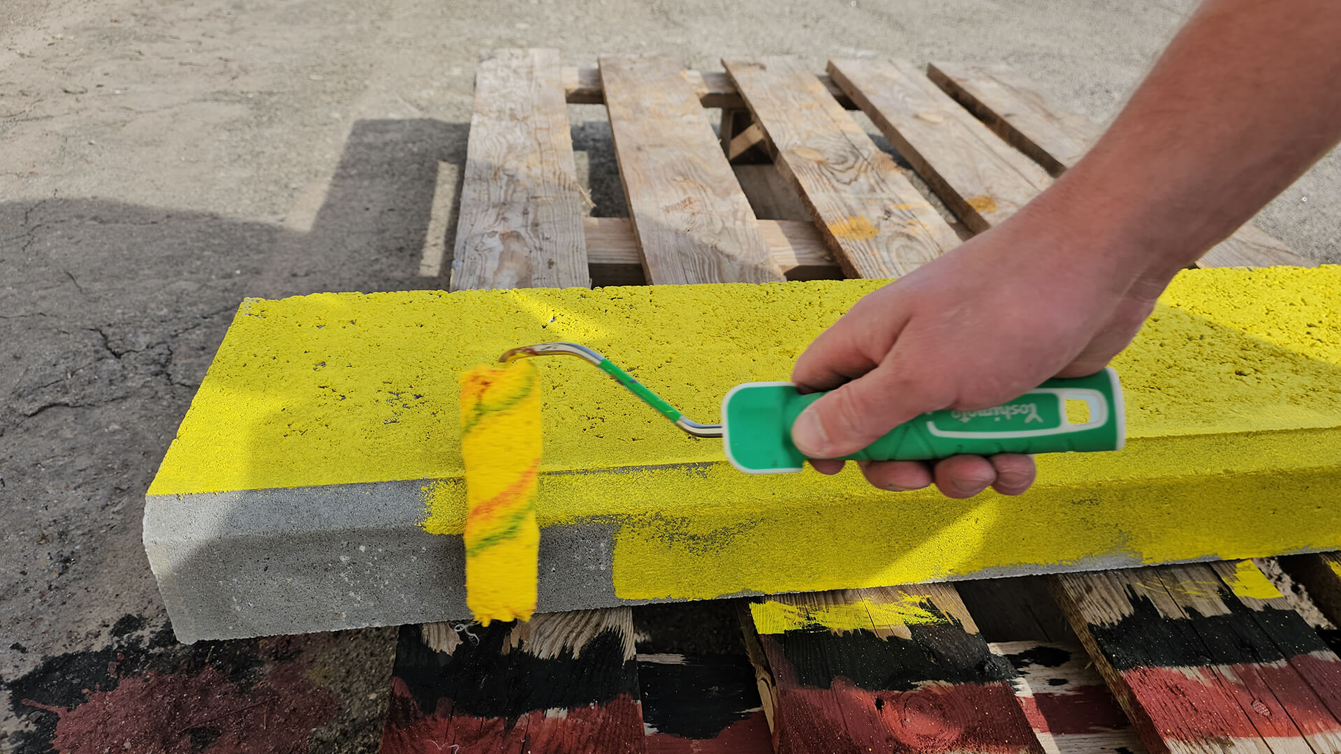 Покраска бордюров